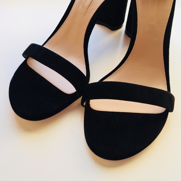 NWOT Stuart Weitzman Strappy Sandal - Picture 4 of 7